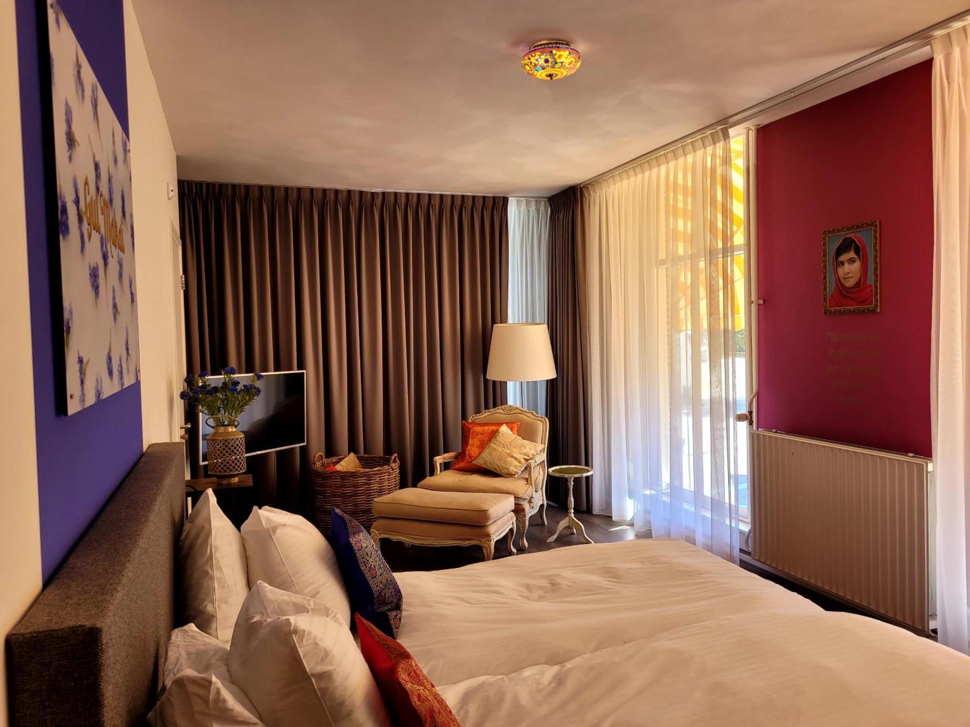וחנינגן Hotel De Wereld מראה חיצוני תמונה