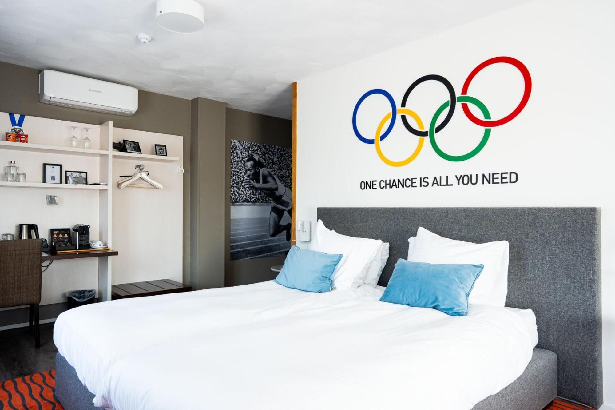 וחנינגן Hotel De Wereld מראה חיצוני תמונה